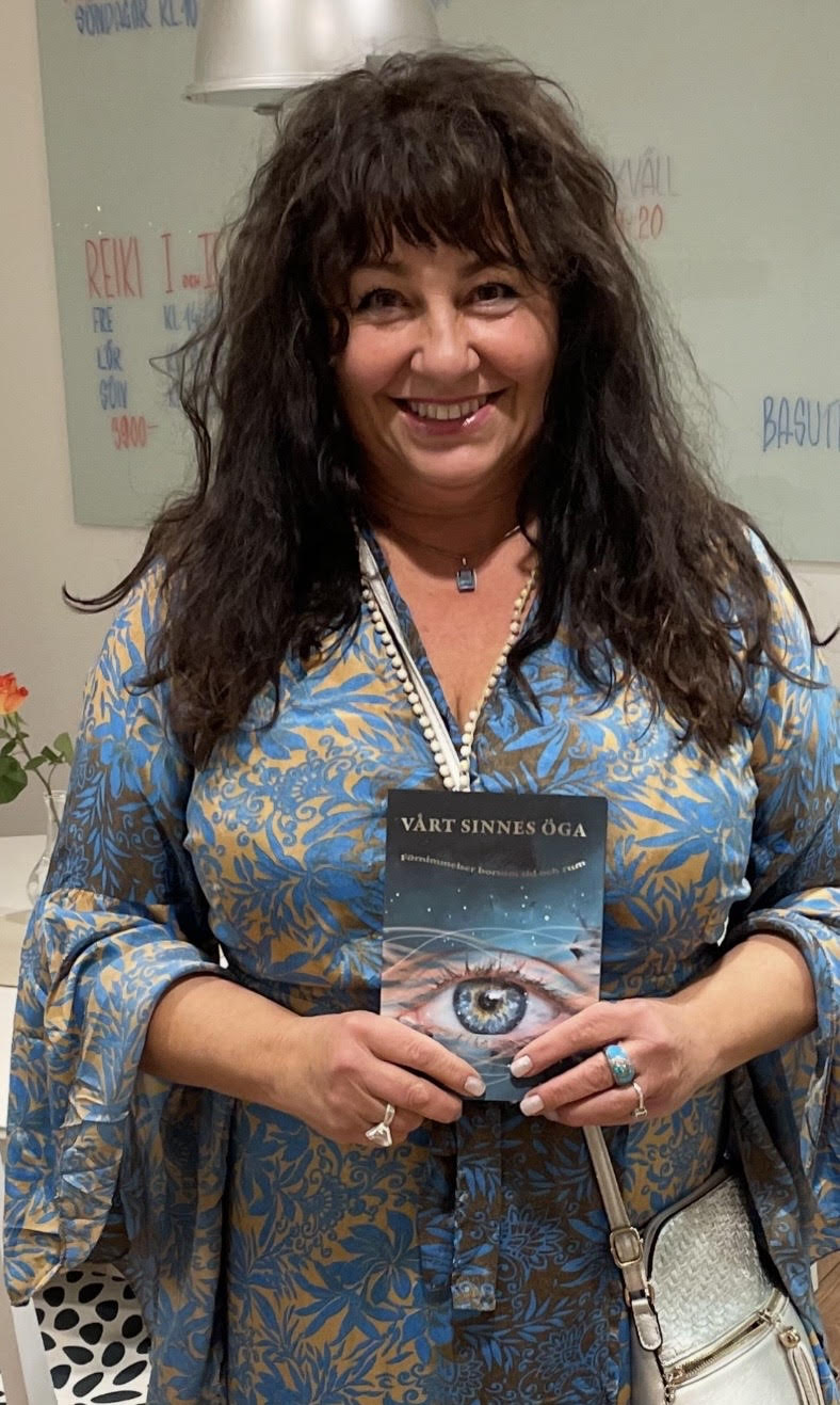 Daniela - Spiritualistiskt Medium